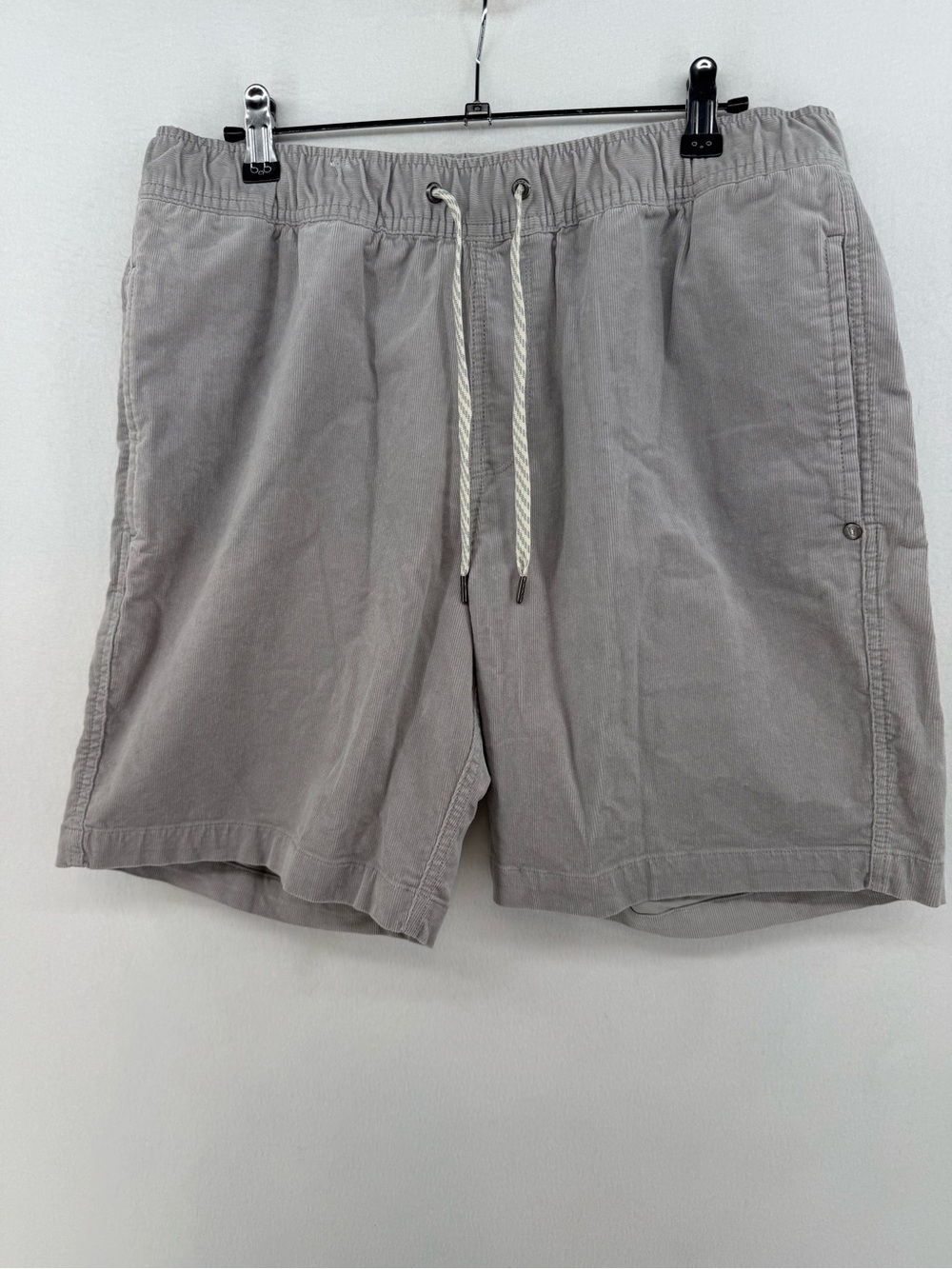 Vuori Optimist Corduroy Light Grey Athletic Drawstring Shorts Mens M
